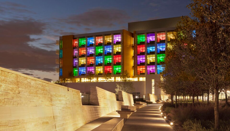 Nemours_light